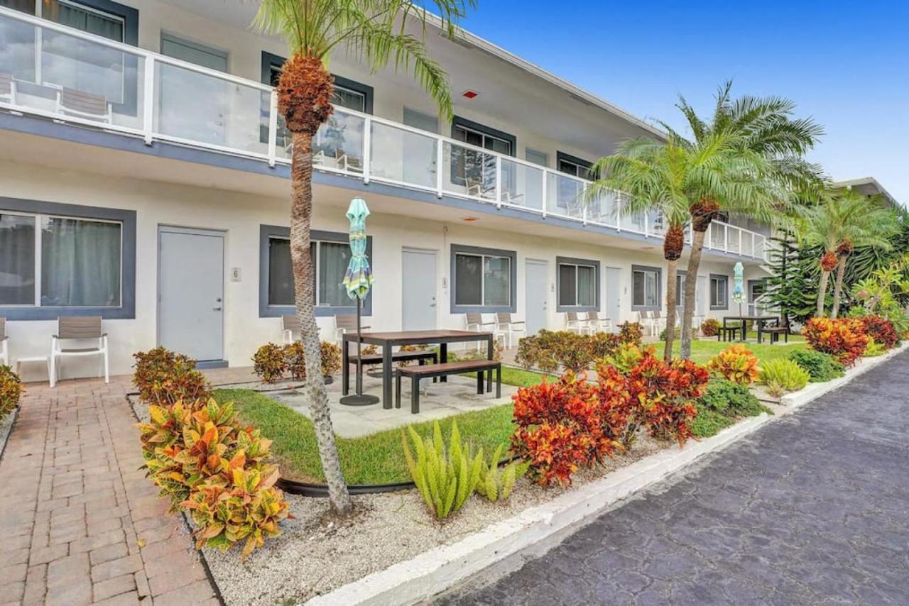 Waves Beach Town Cozy Studio Apartment Pompano Beach Bagian luar foto