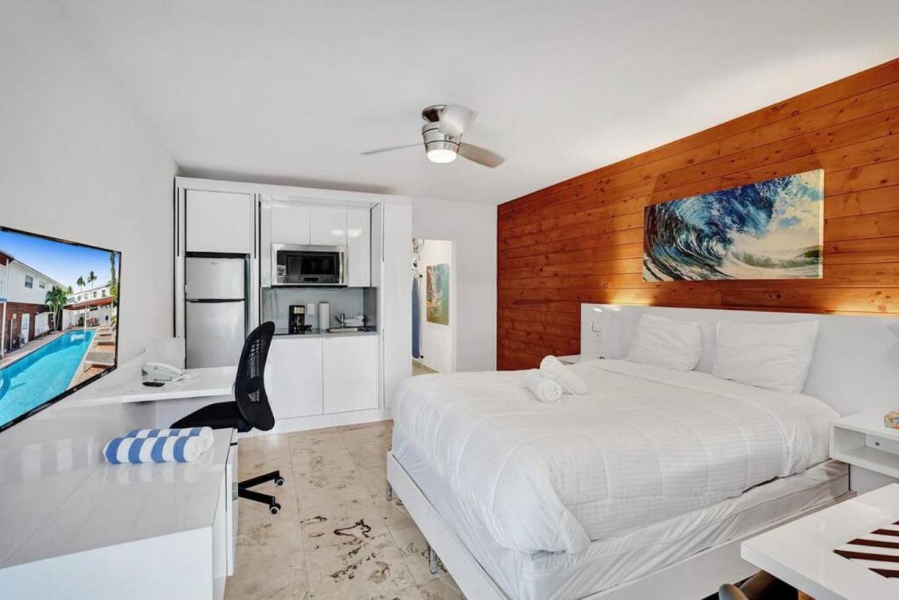 Waves Beach Town Cozy Studio Apartment Pompano Beach Bagian luar foto